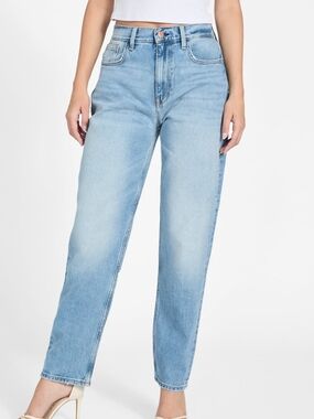 Guess Women's Light Blue Mom Jeans